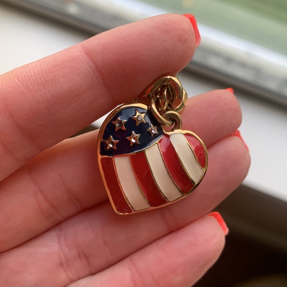 Vintage St John Gold American Flag Charm Bracelet - Picture 7 of 9